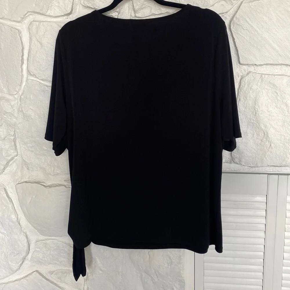 Chico’s Black short sleeve stretchy top with tie on side Chico size 3 or XL - Picture 5 of 13